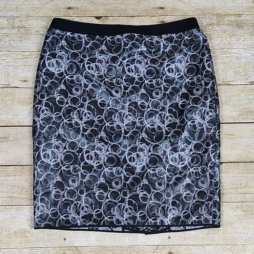 Vera Wang Lavender Label Pencil Skirt